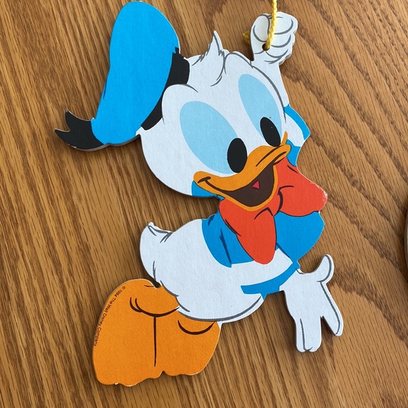 Vintage Dolly Disney Babies with Balloons Nursery Chipboard Wall Decor - Picture 3 of 16